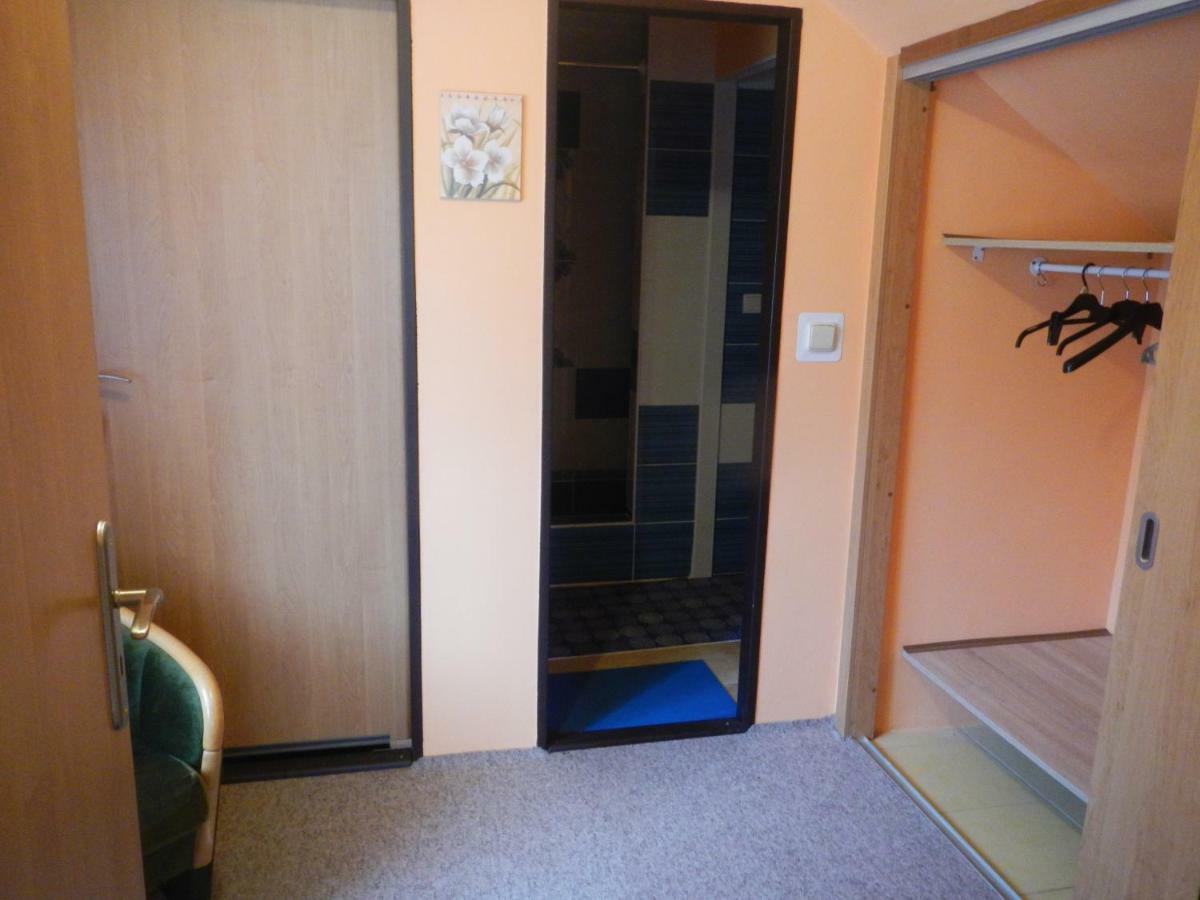 Hradec Králové Apartmany Sarka Ujezd U Hradce Kralove מראה חיצוני תמונה